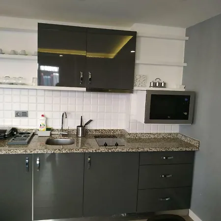 Ξενοδοχείο Remall Suites