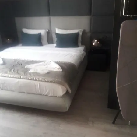 Ξενοδοχείο Remall Suites *