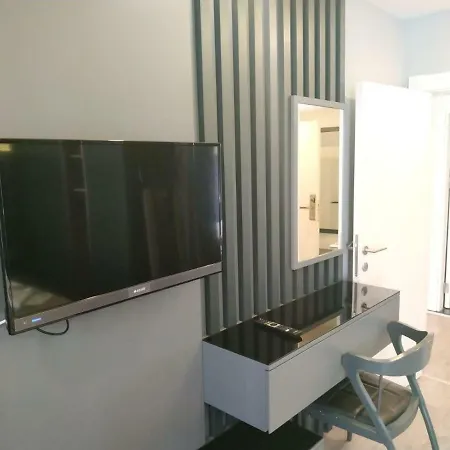 Remall Suites Отель *