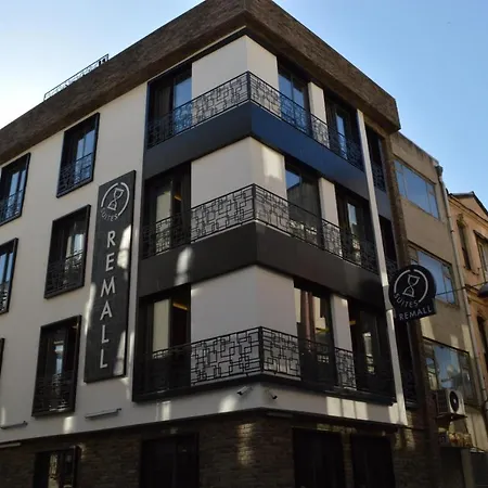 Remall Suites Hotel